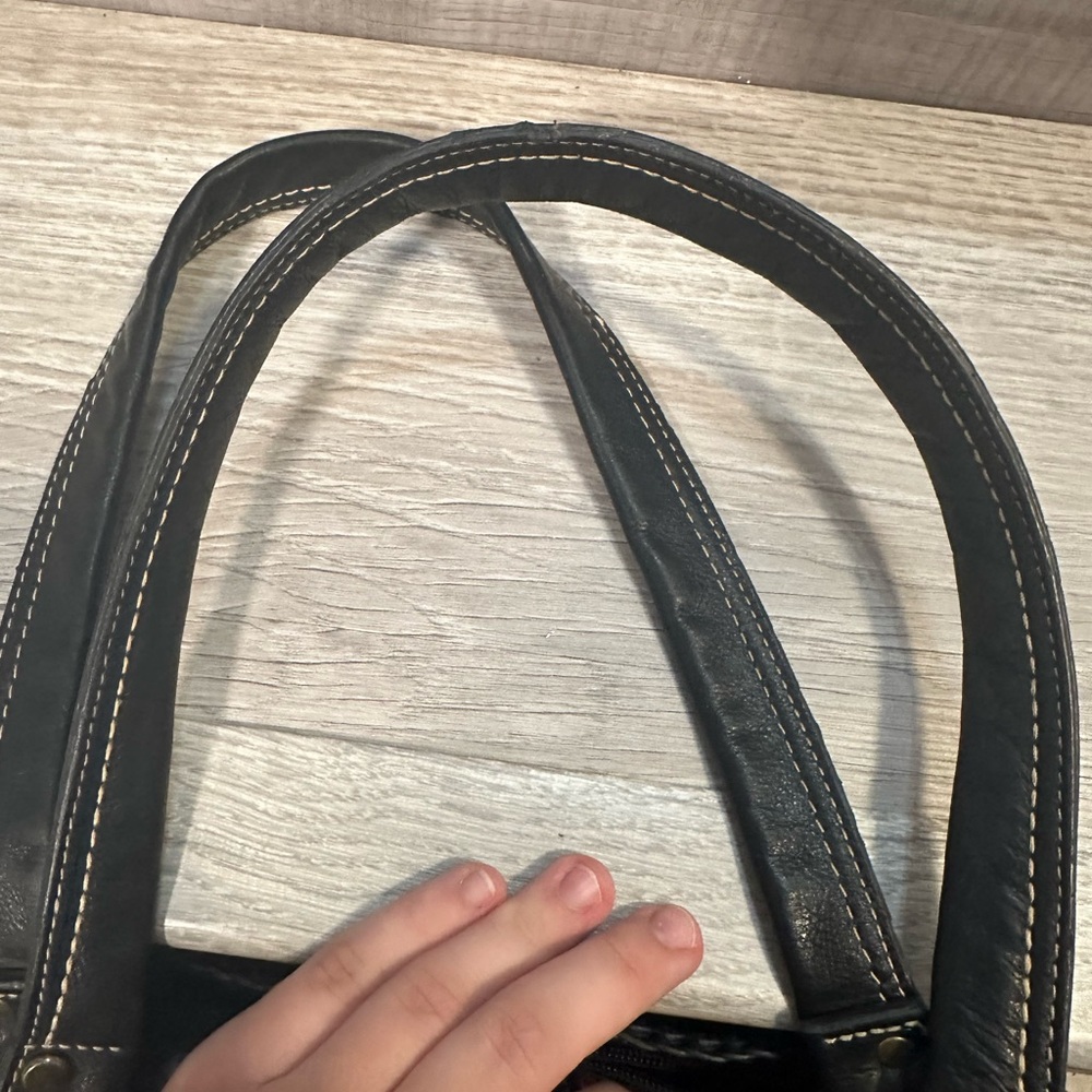 Fossil Double Handled Shoulder Bag With Key Charm - Picture 5 of 11